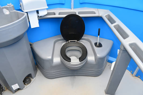 Best Porta potty delivery and setup  in Coyne Center, IL